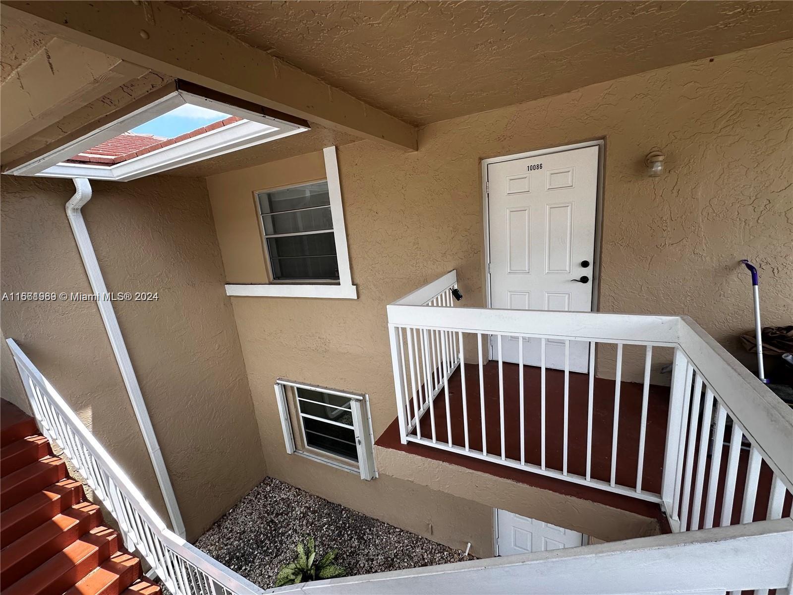 LAKEWOOD VILLAGE - Residential Lease