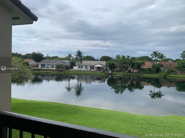 VILLAS DE VENEZIA - Residential Lease