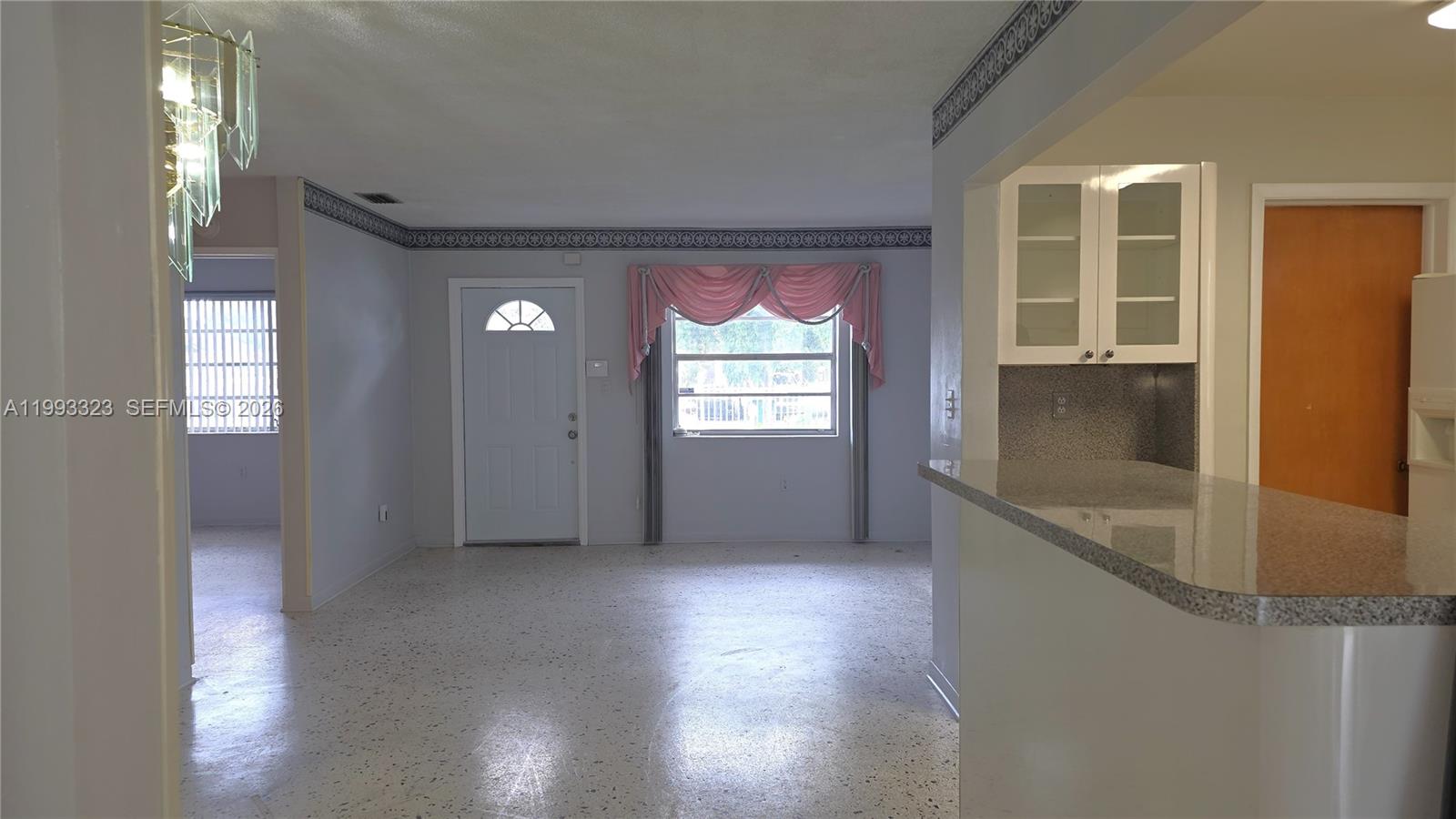 RIVERSIDE MANOR - Residential