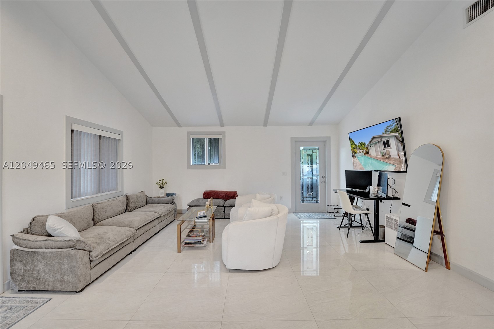 MARSHALLS EVERGLADES - Residential Lease