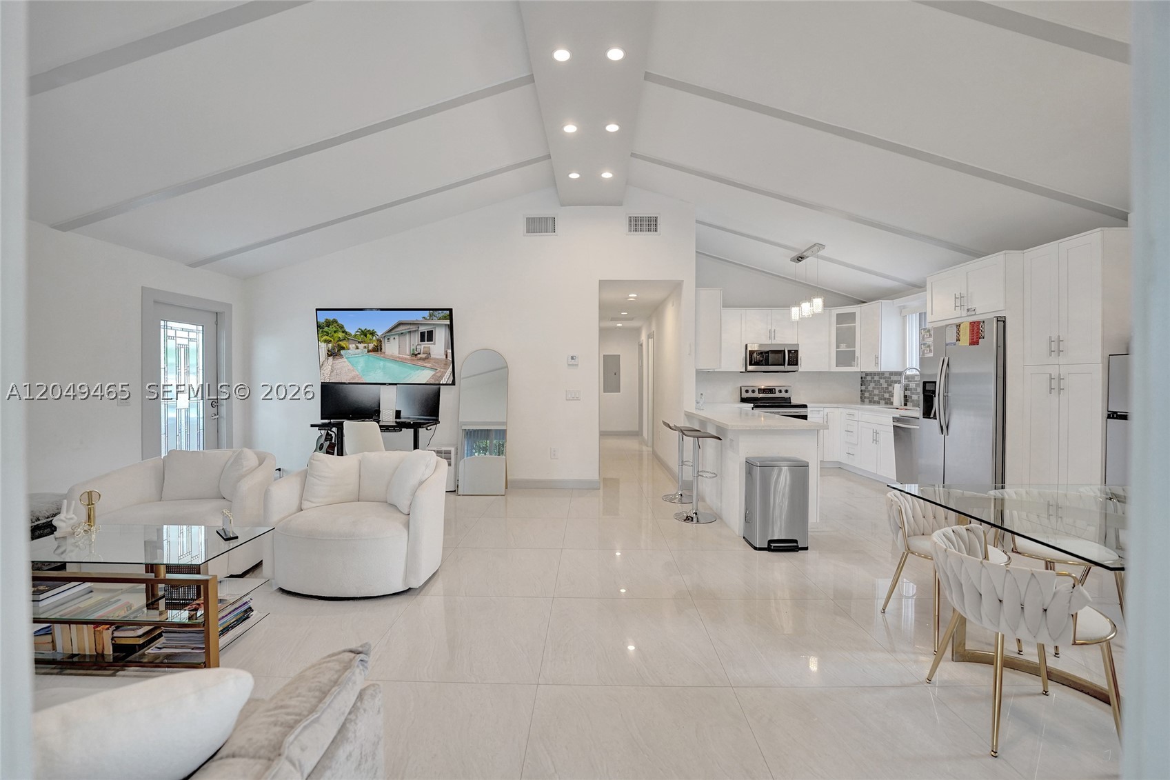 MARSHALLS EVERGLADES - Residential Lease