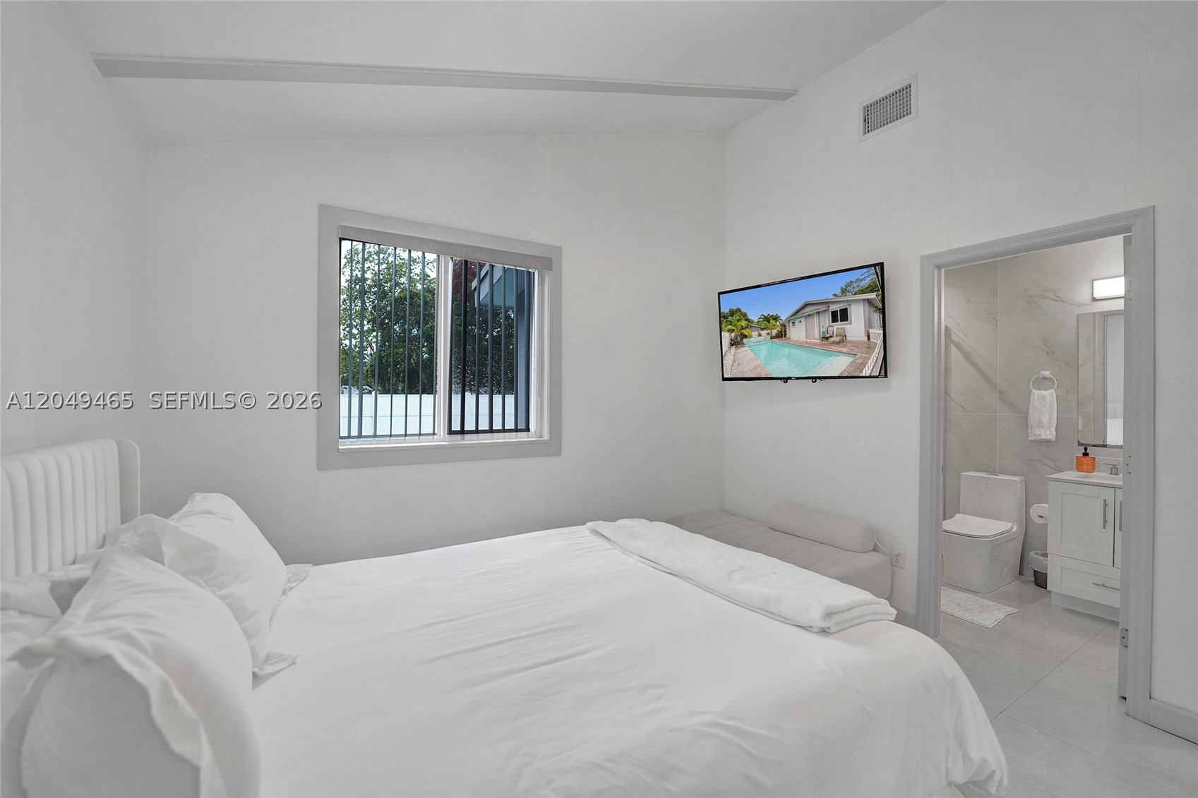 MARSHALLS EVERGLADES - Residential Lease