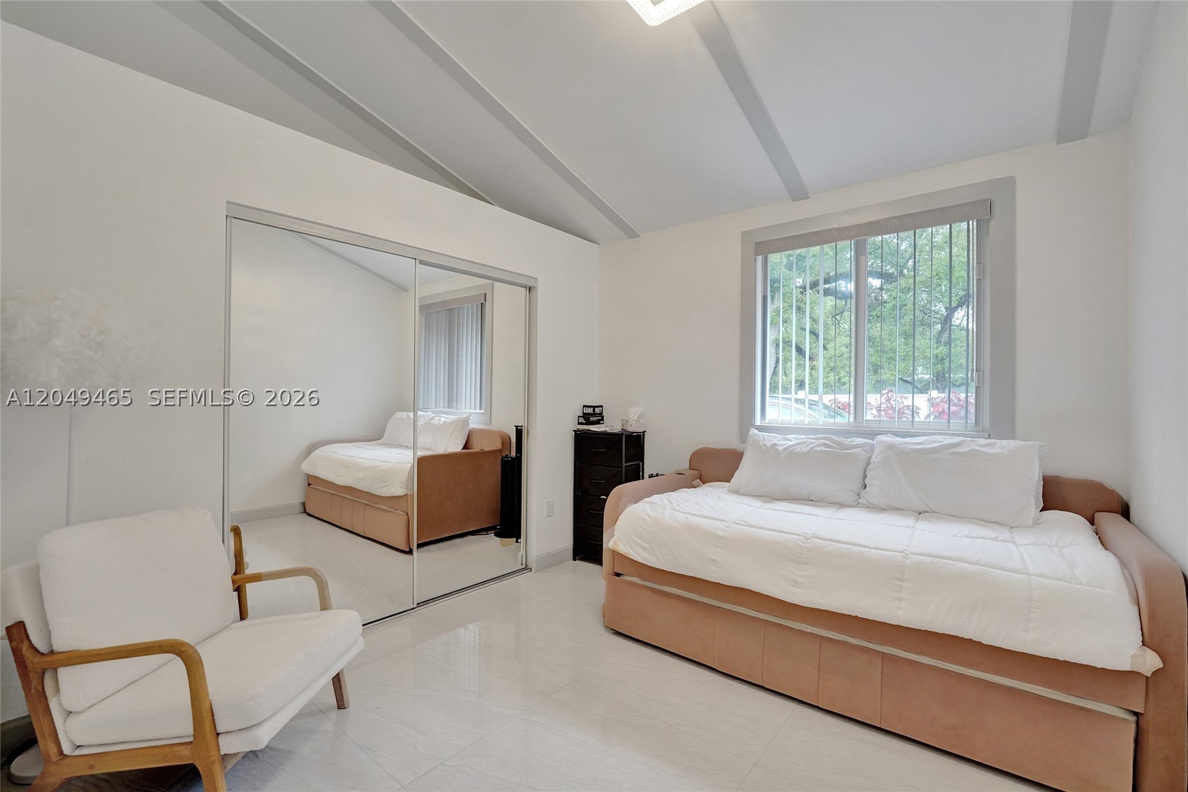 MARSHALLS EVERGLADES - Residential Lease