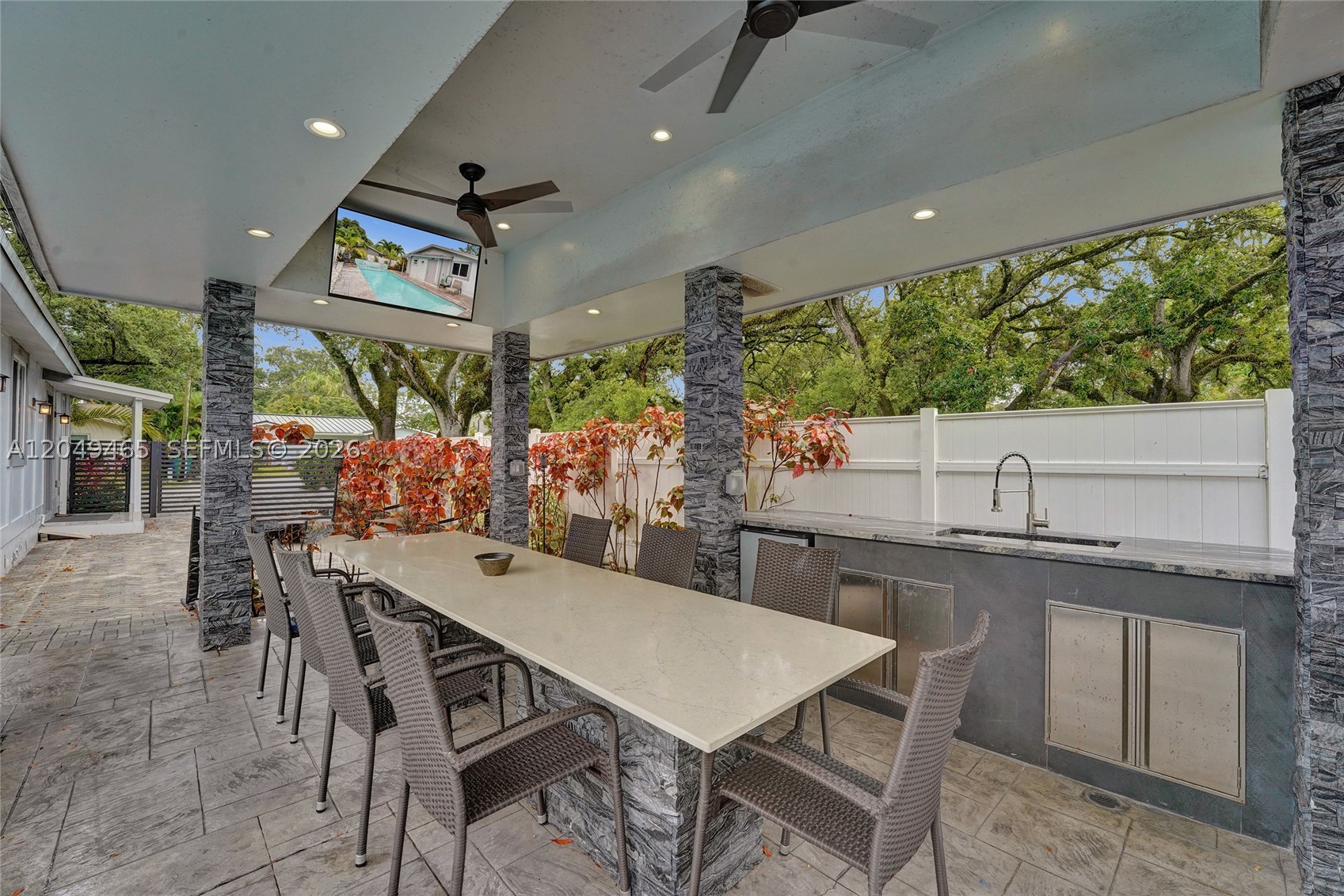 MARSHALLS EVERGLADES - Residential Lease