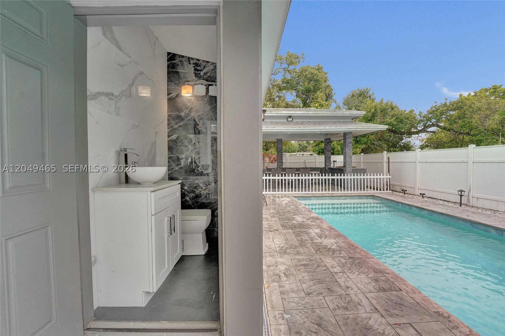 MARSHALLS EVERGLADES - Residential Lease