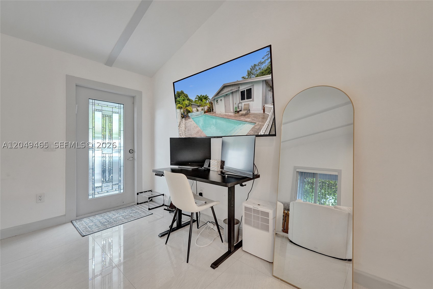 MARSHALLS EVERGLADES - Residential Lease