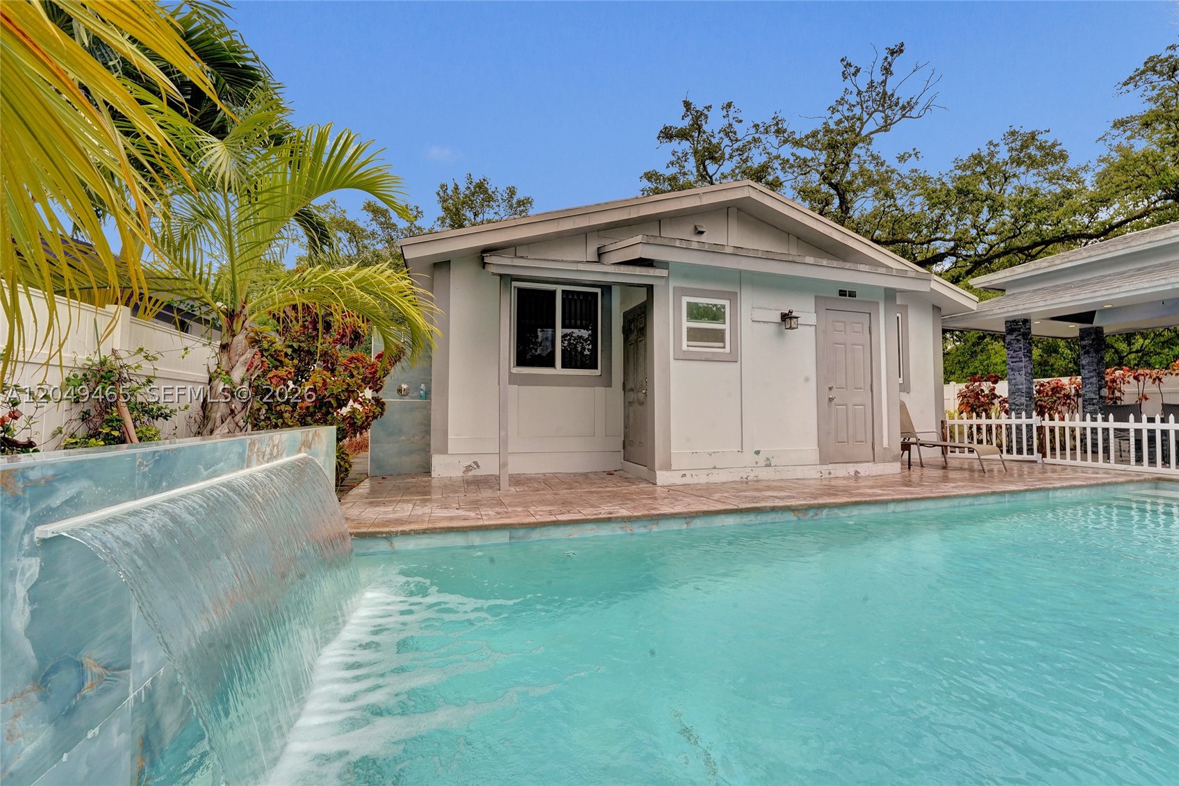 MARSHALLS EVERGLADES - Residential Lease