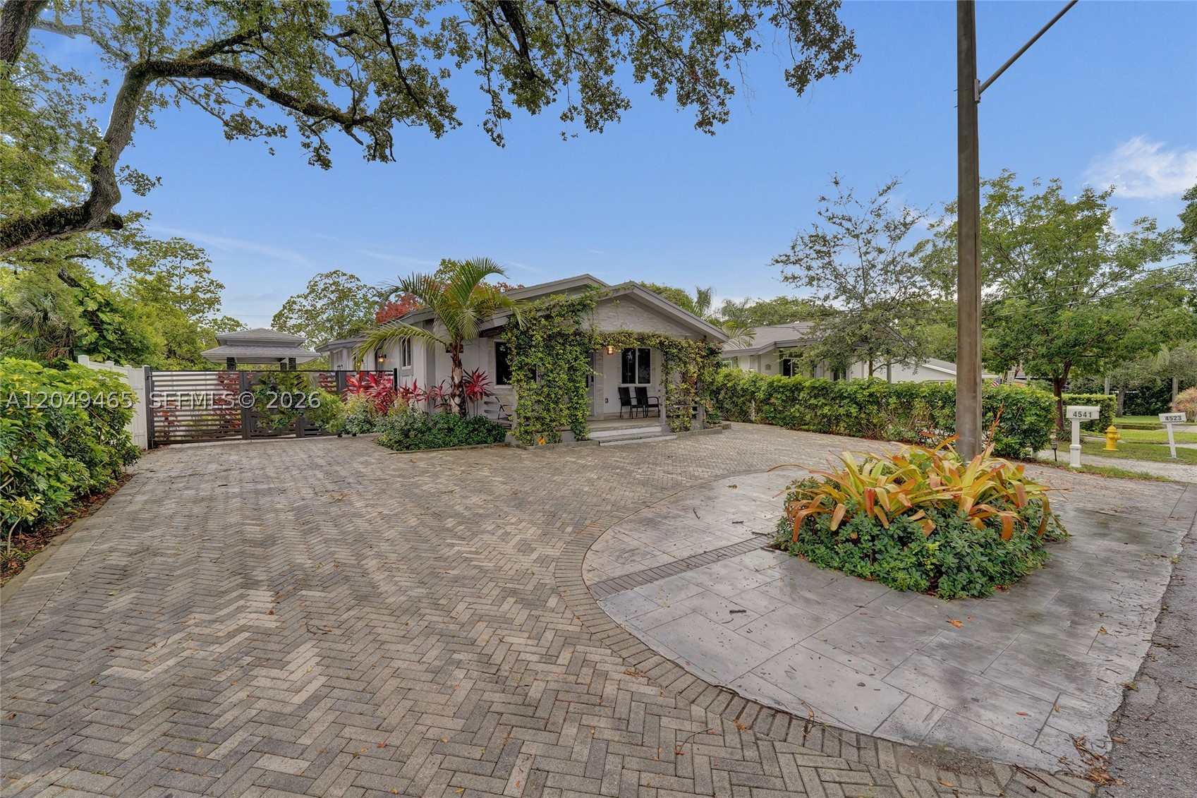 MARSHALLS EVERGLADES - Residential Lease
