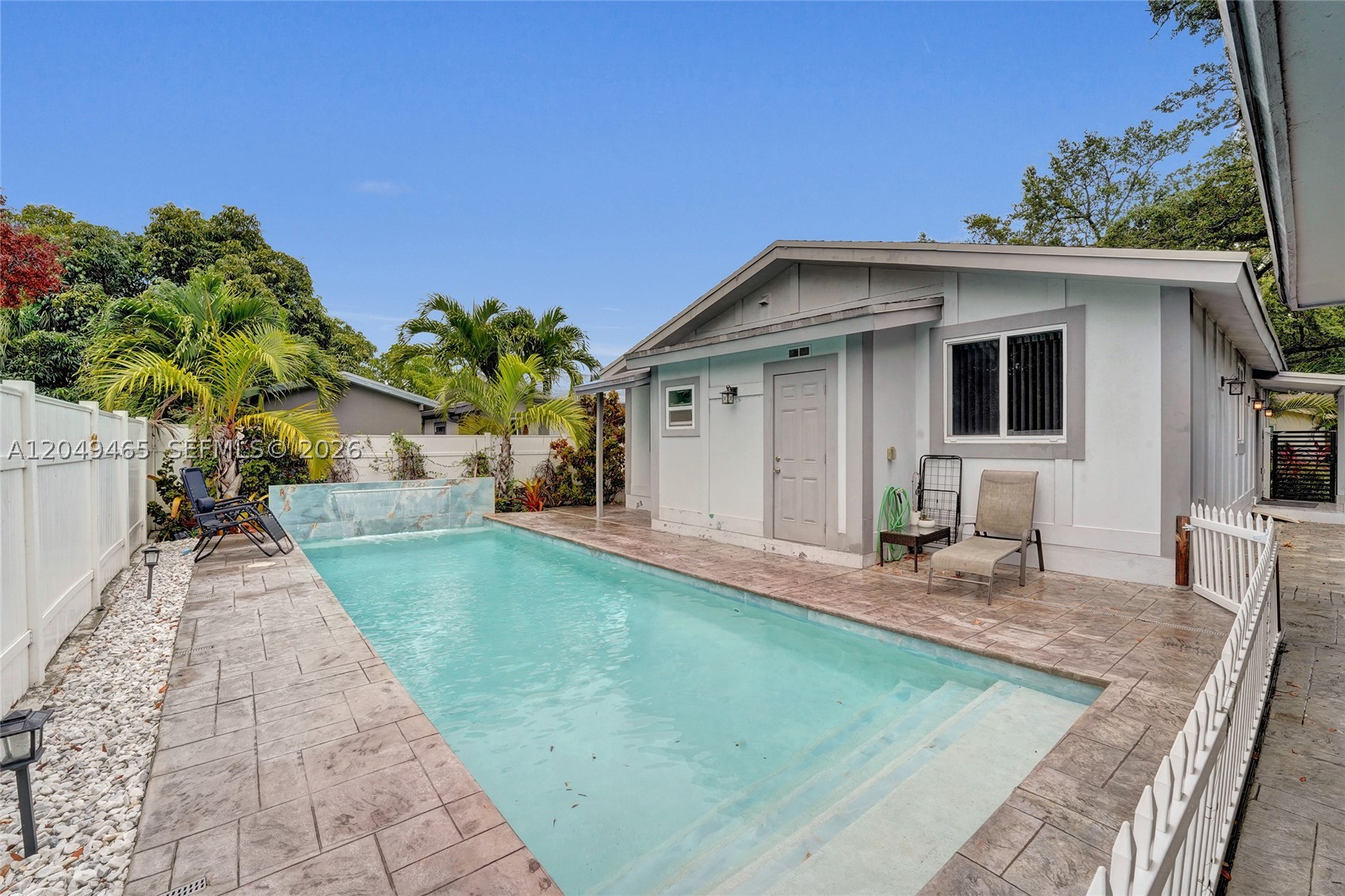 MARSHALLS EVERGLADES - Residential Lease
