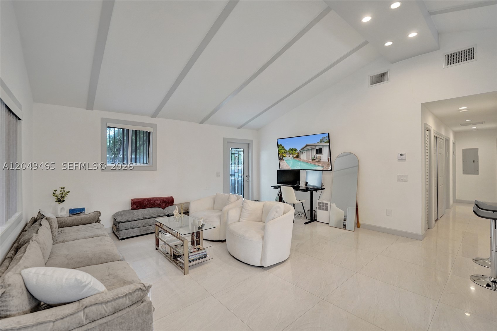 MARSHALLS EVERGLADES - Residential Lease