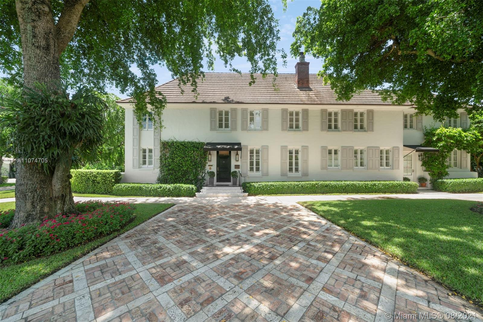 C GABLES RIVIERA SEC 12 - Residential