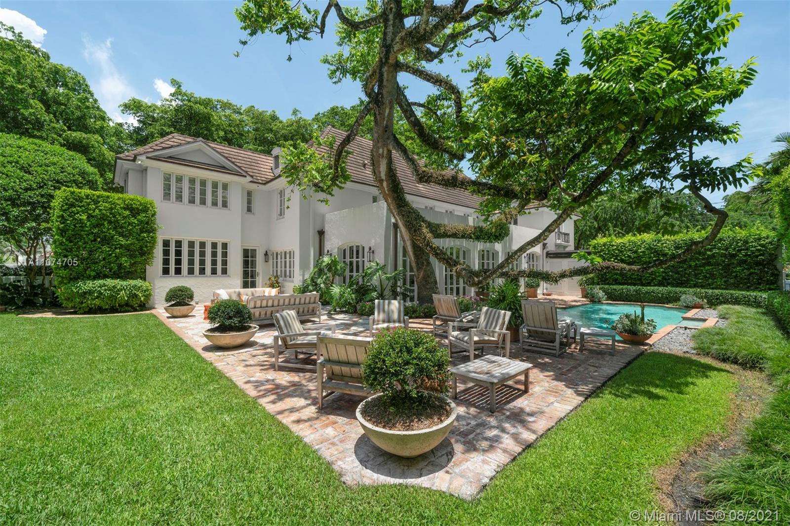 C GABLES RIVIERA SEC 12 - Residential