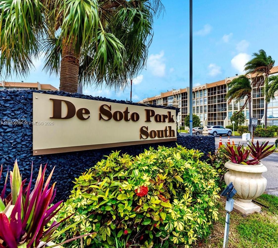 Spacious one-bedroom apartment in a well-maintained community with amenities including a pool, fitness room, tennis courts, and on-site security. The unit features a classic style and is very clean and well-kept. Conveniently located just a 15-minute walk to the beach and near supermarkets, restaurants, parks, Gulfstream, and Aventura Mall. An excellent choice for tenants seeking a well-maintained, affordable-priced home in a prime location. Vacant and easy to show at any time.