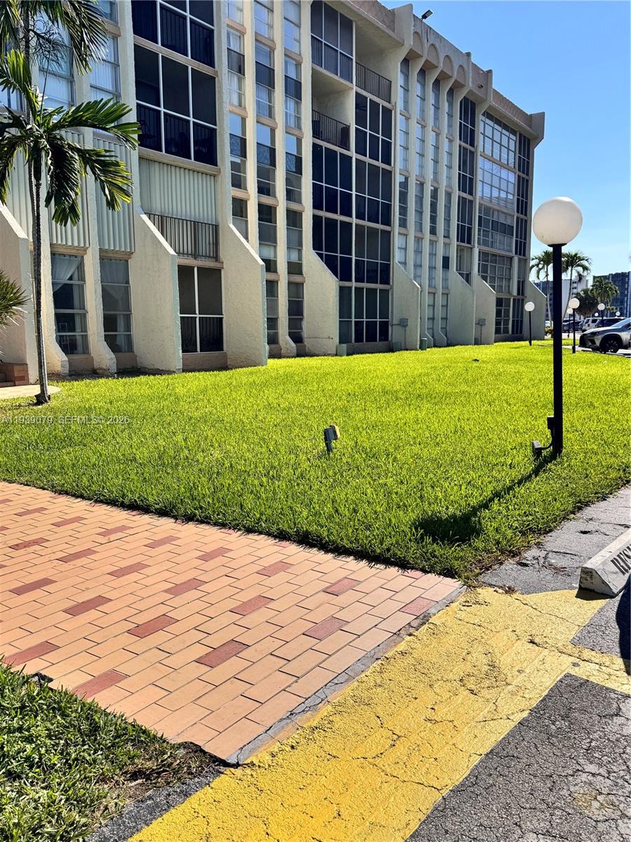 DESOTO PARK CONDO - Residential Lease