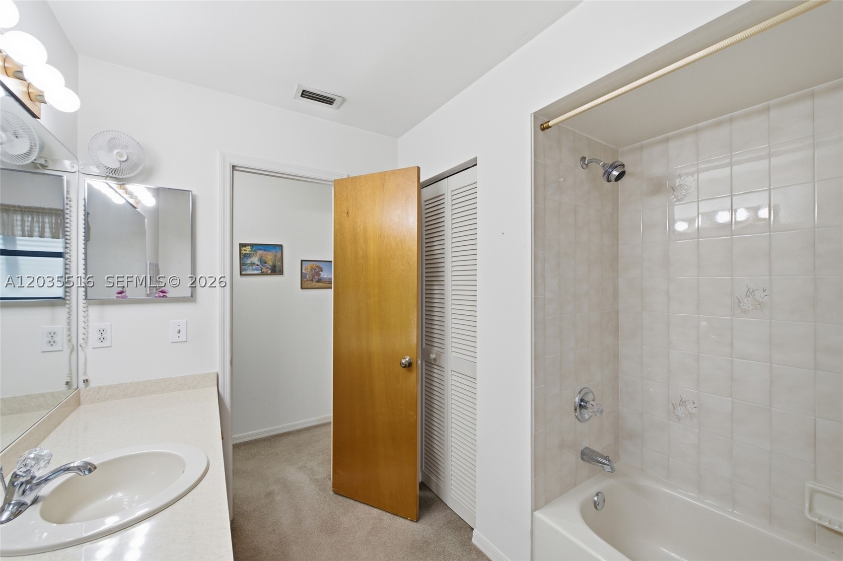 SEBASTIAN HIGHLANDS UNIT - Residential