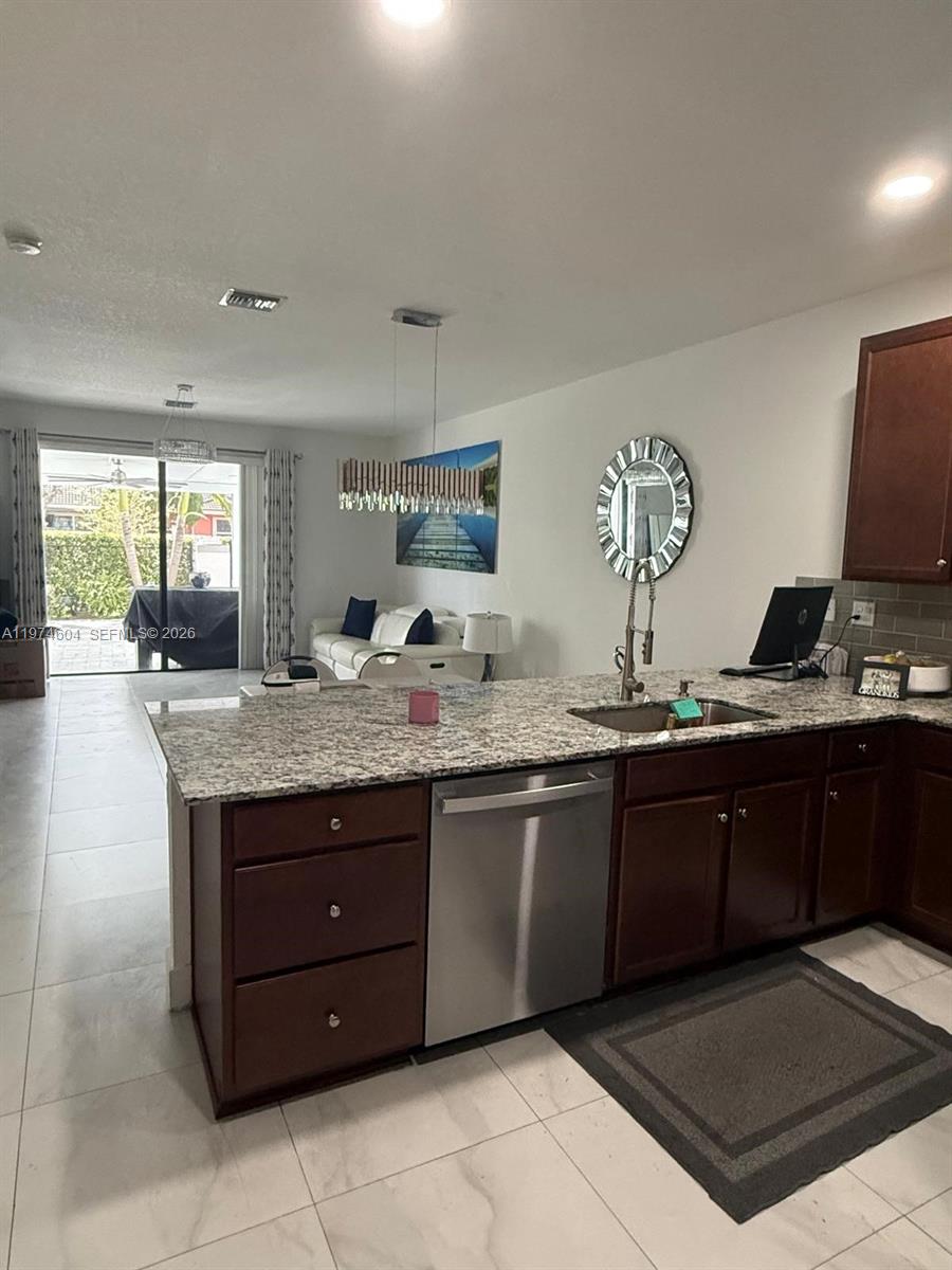 MC RESIDENTIAL - Residential