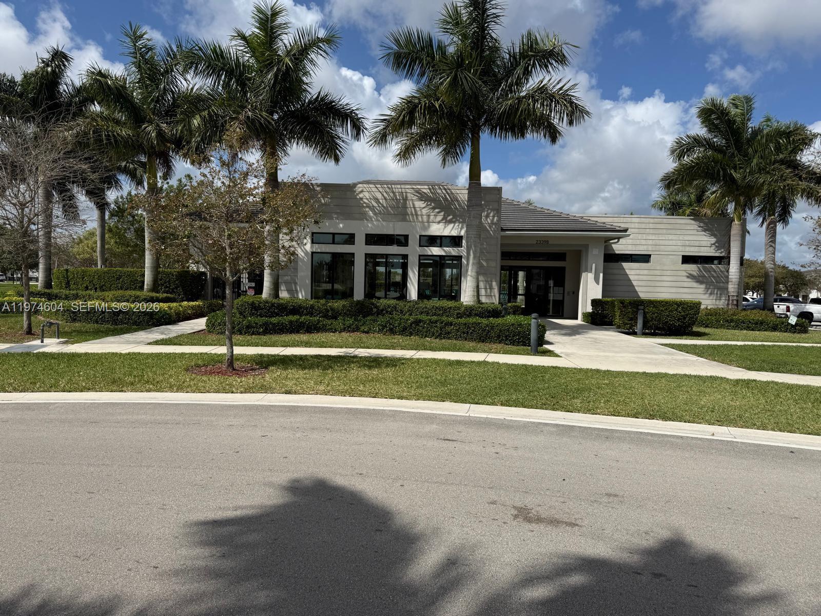 MC RESIDENTIAL - Residential