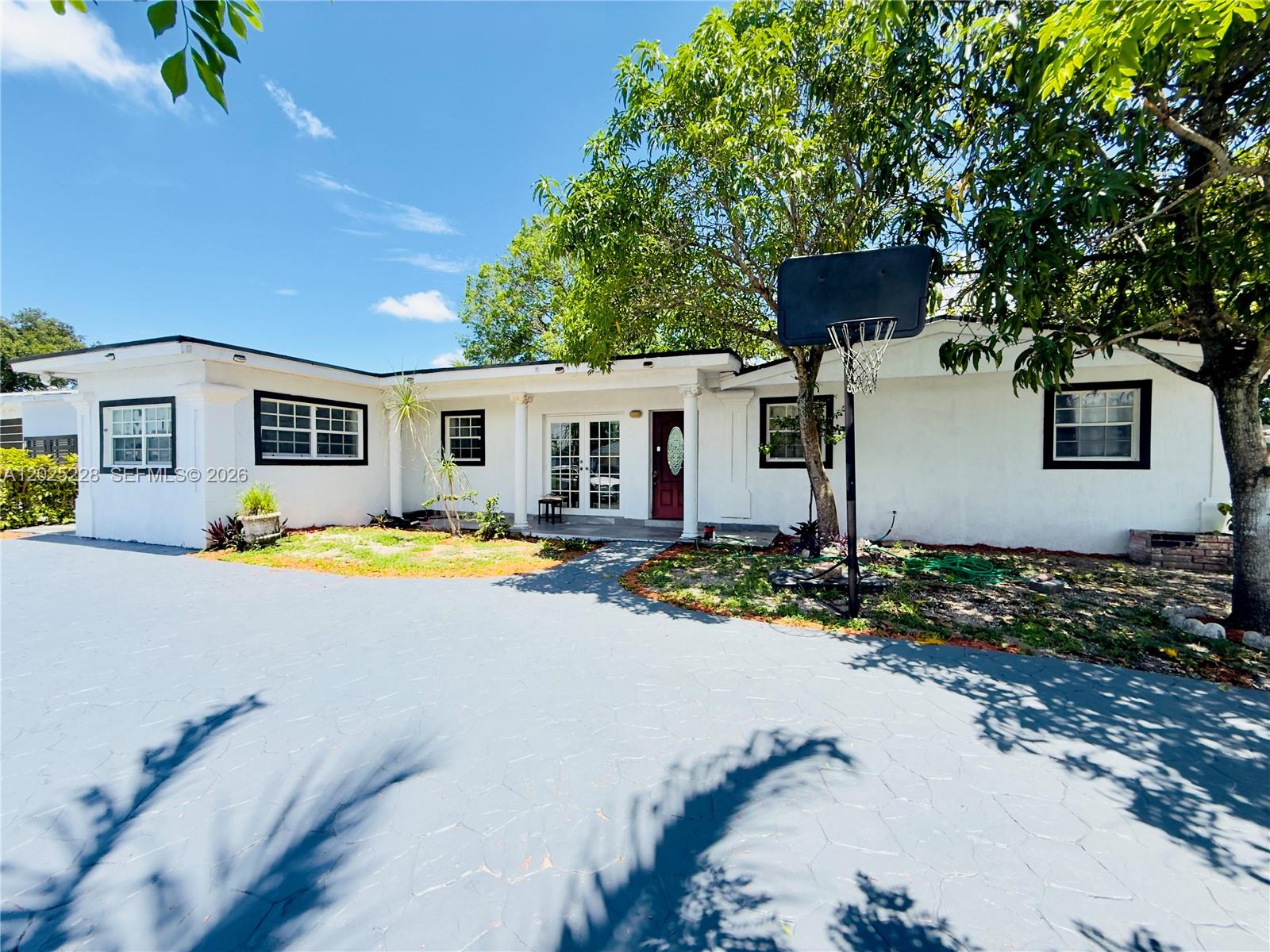CAROL CITY 1 ST ADDN - Residential