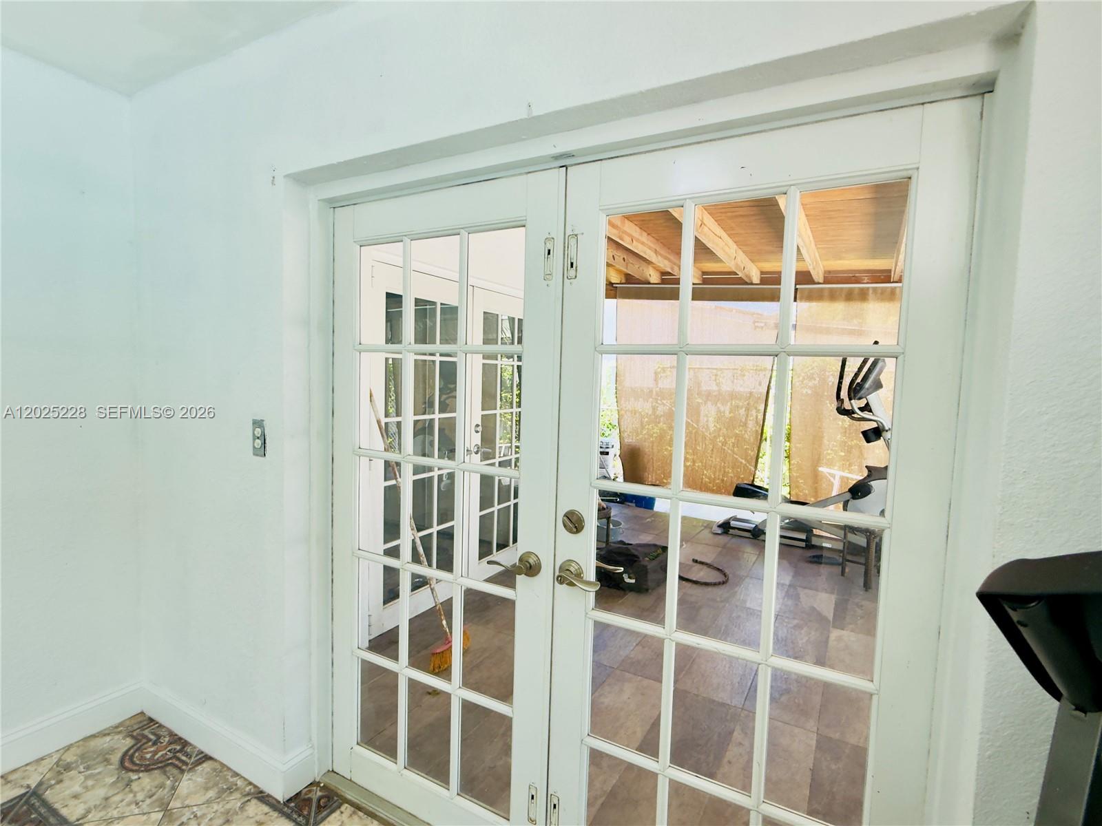 CAROL CITY 1 ST ADDN - Residential