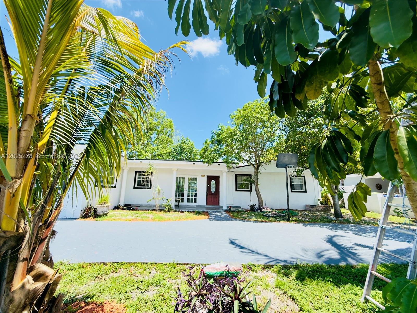 CAROL CITY 1 ST ADDN - Residential