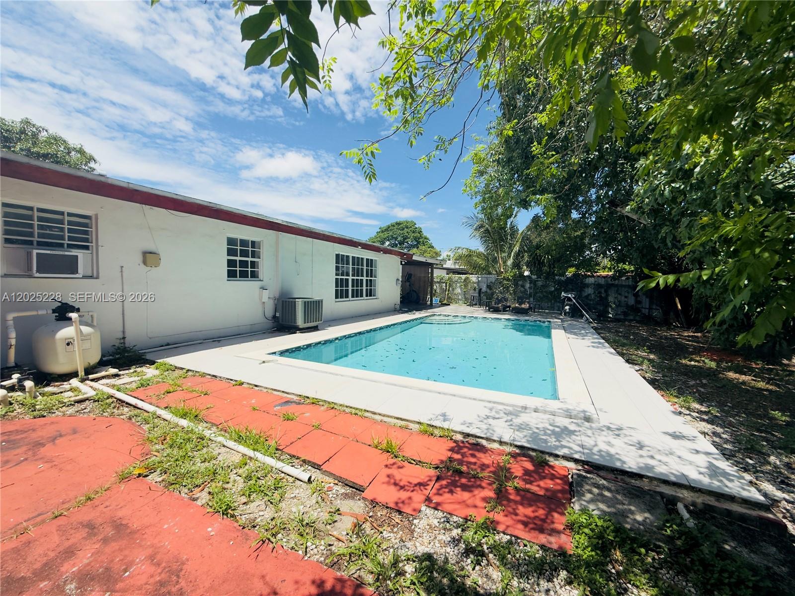 CAROL CITY 1 ST ADDN - Residential