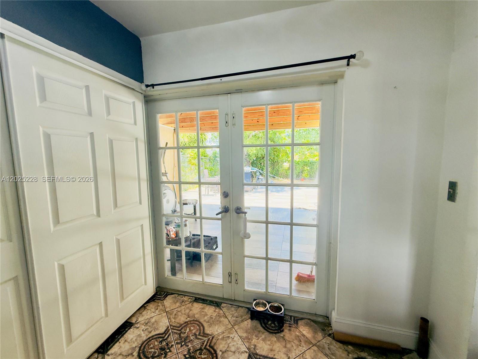 CAROL CITY 1 ST ADDN - Residential