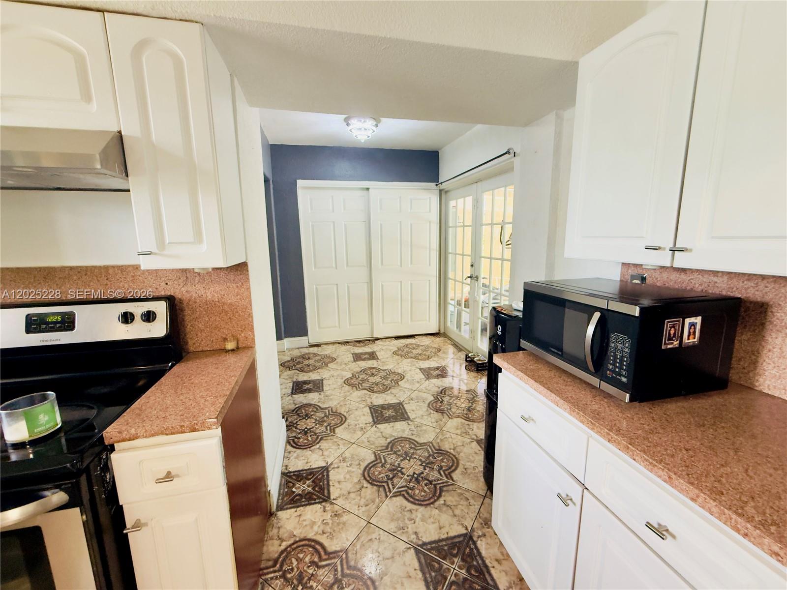 CAROL CITY 1 ST ADDN - Residential