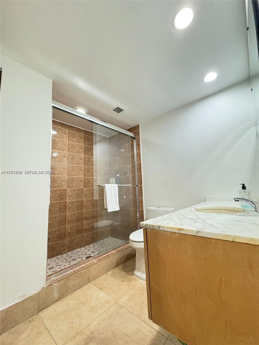 HEMISPHERES CONDO - Residential