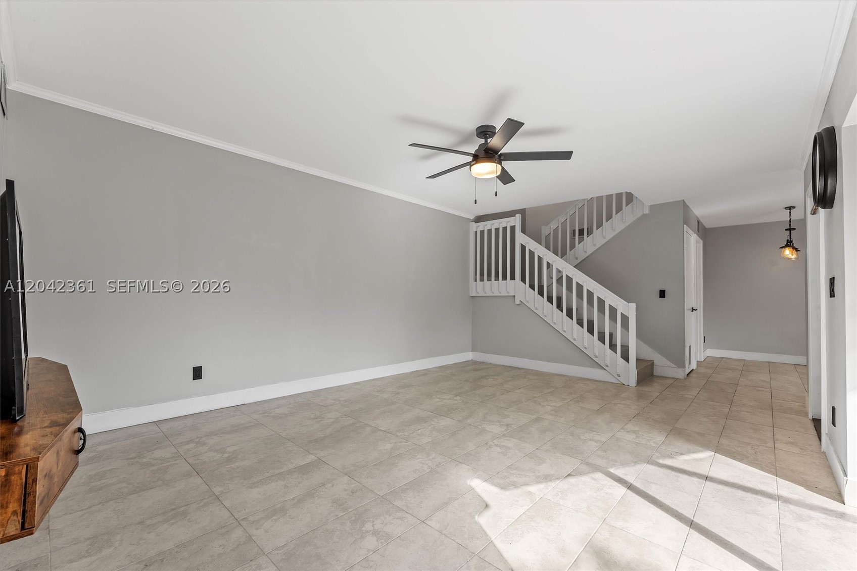 C H E ACRES - Residential