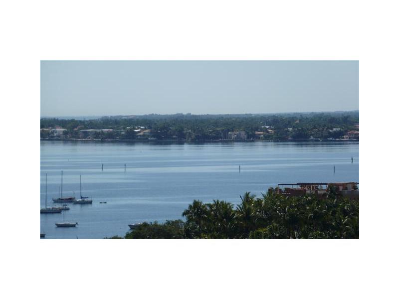 RITZ-CARLTON - Residential Lease