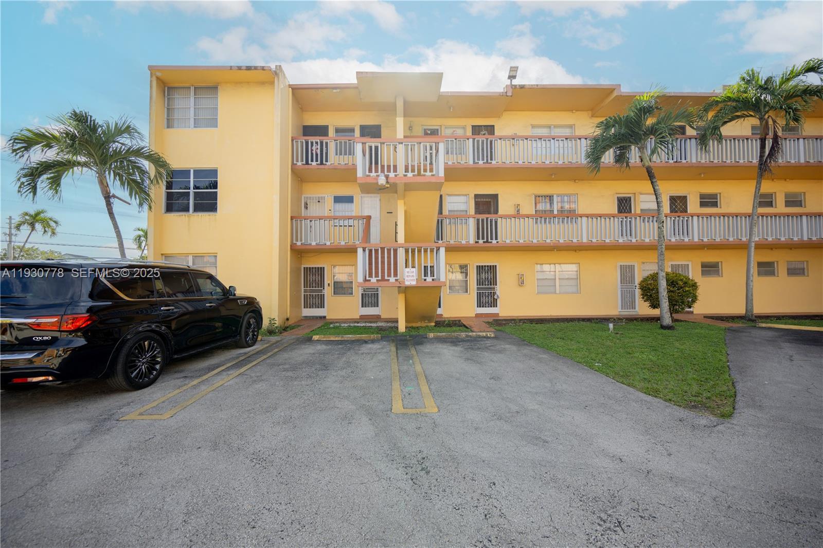 SECOND MOORINGS CONDO - Residential