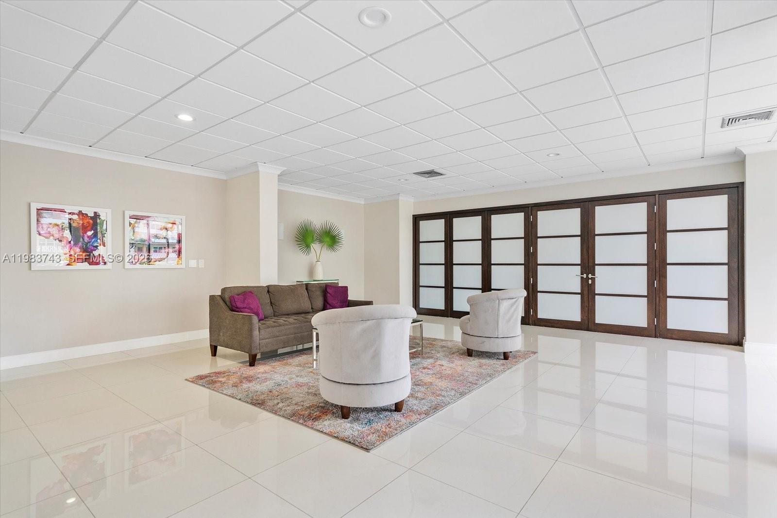 AVANT GARDE CONDO - Residential