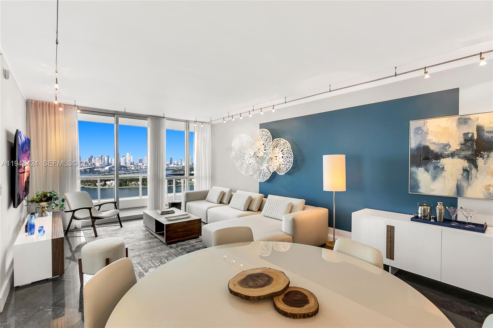 THE BENTLEY BAY CONDO - Residential