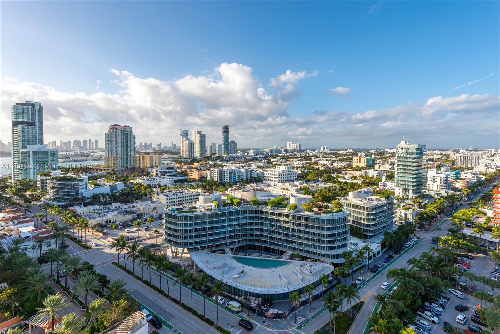CONTINUUM ON SOUTH BEACH - Residential