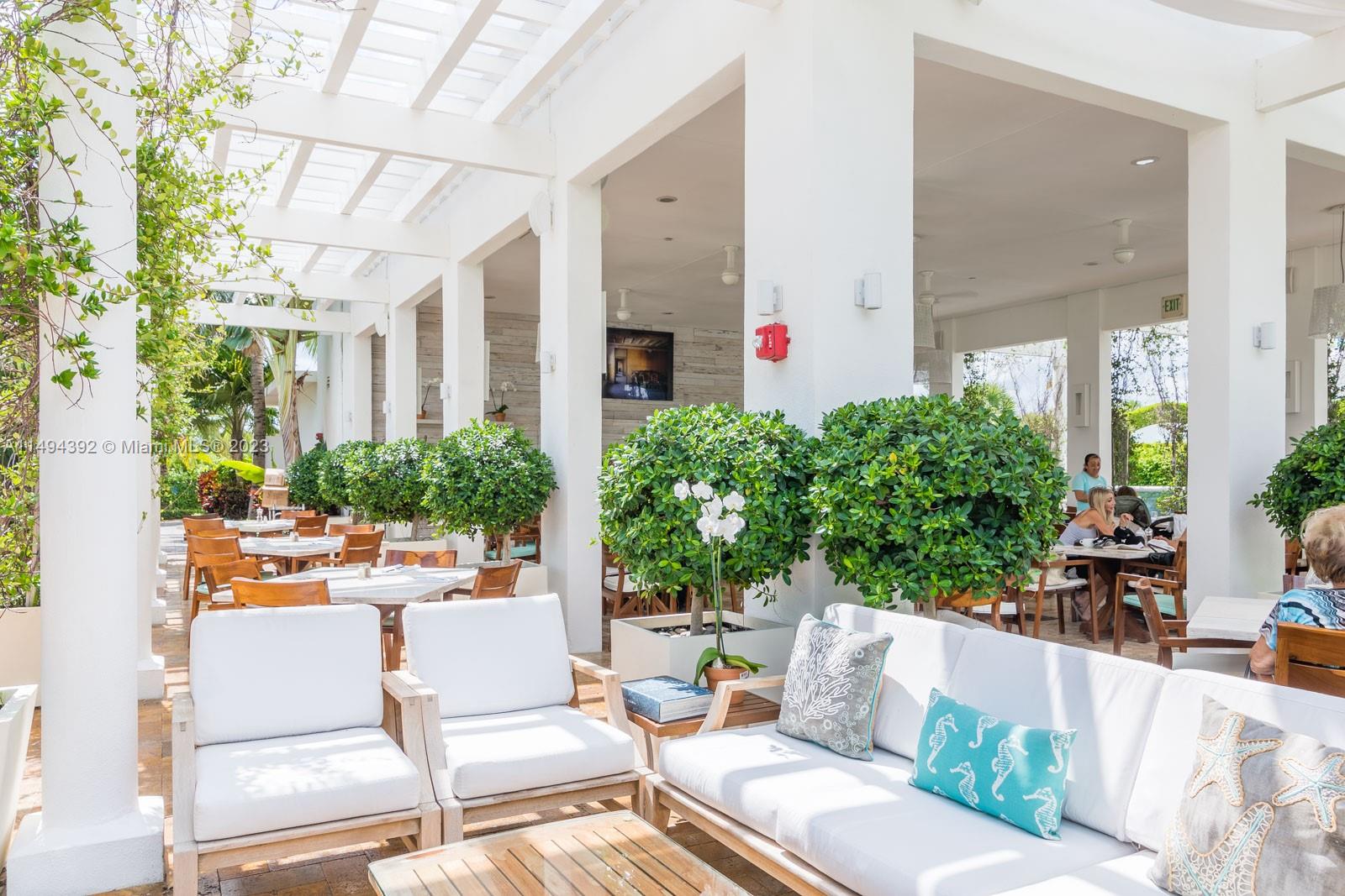 CONTINUUM ON SOUTH BEACH - Residential