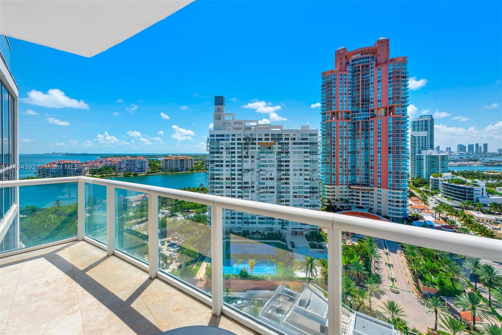 CONTINUUM ON SOUTH BEACH - Residential
