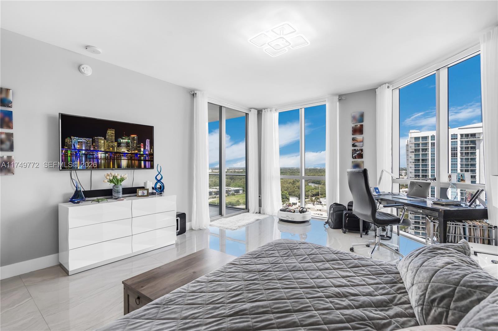 MARINA PALMS RESIDENCES S - Residential