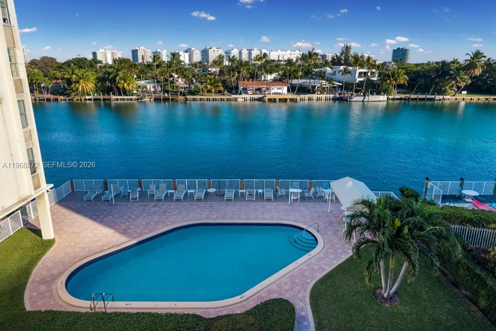CARAVELLE CONDO - Residential