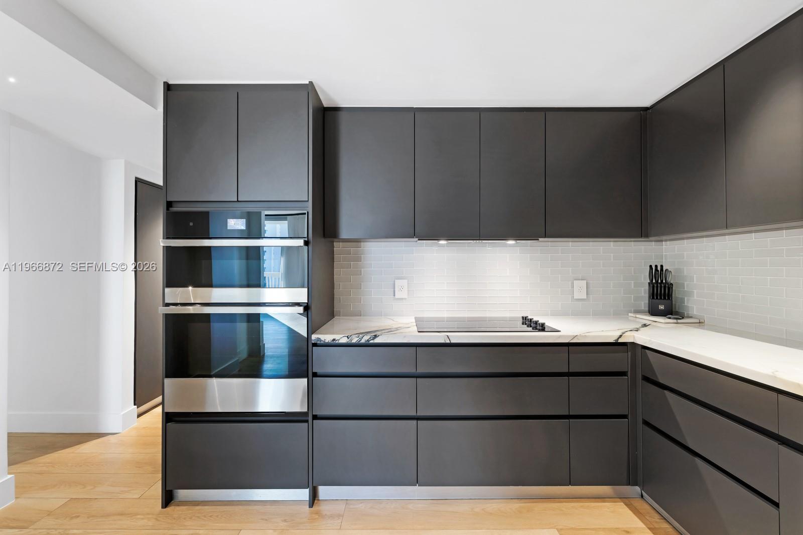 CARAVELLE CONDO - Residential