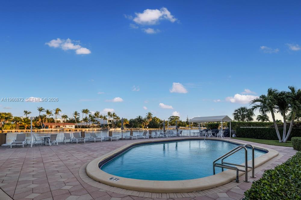 CARAVELLE CONDO - Residential