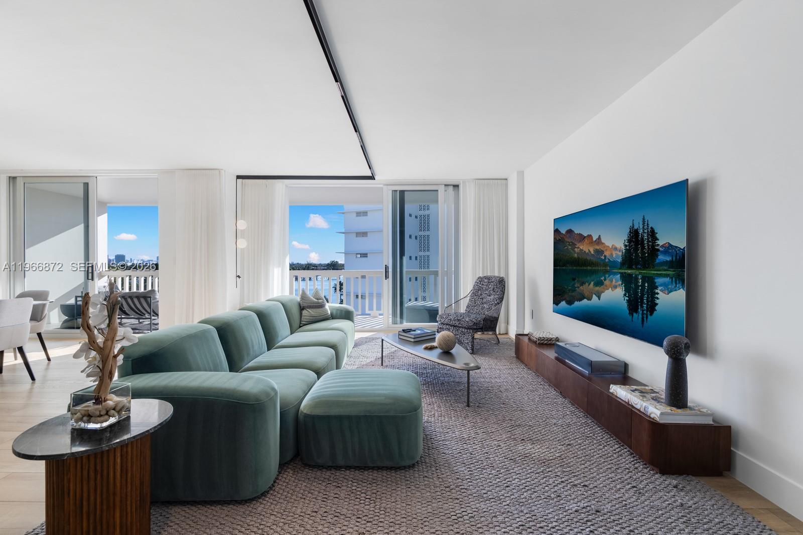 CARAVELLE CONDO - Residential