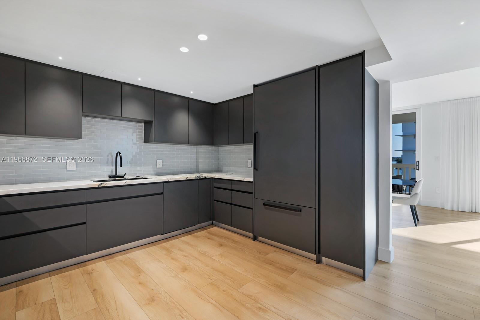 CARAVELLE CONDO - Residential