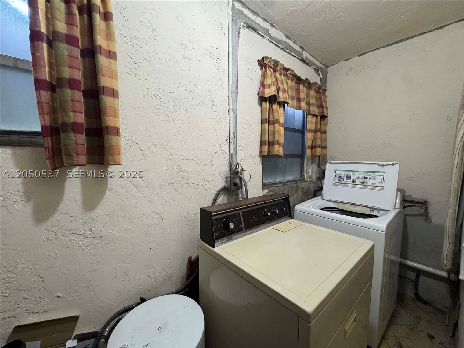 RICHMOND HEIGHTS - Residential
