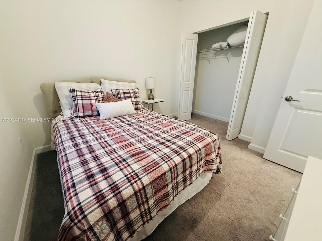 SILVER PALM RESIDENTIAL H - Residential