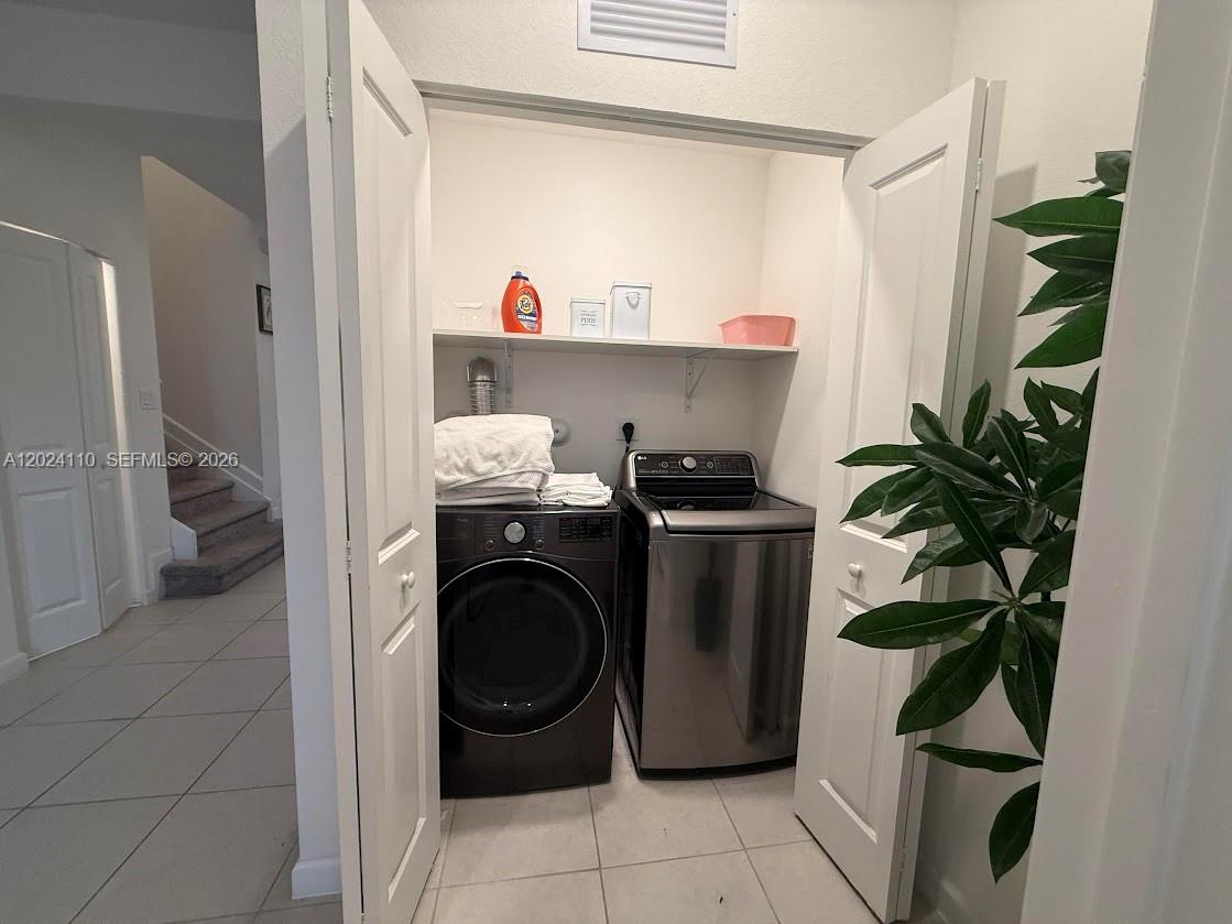 SILVER PALM RESIDENTIAL H - Residential