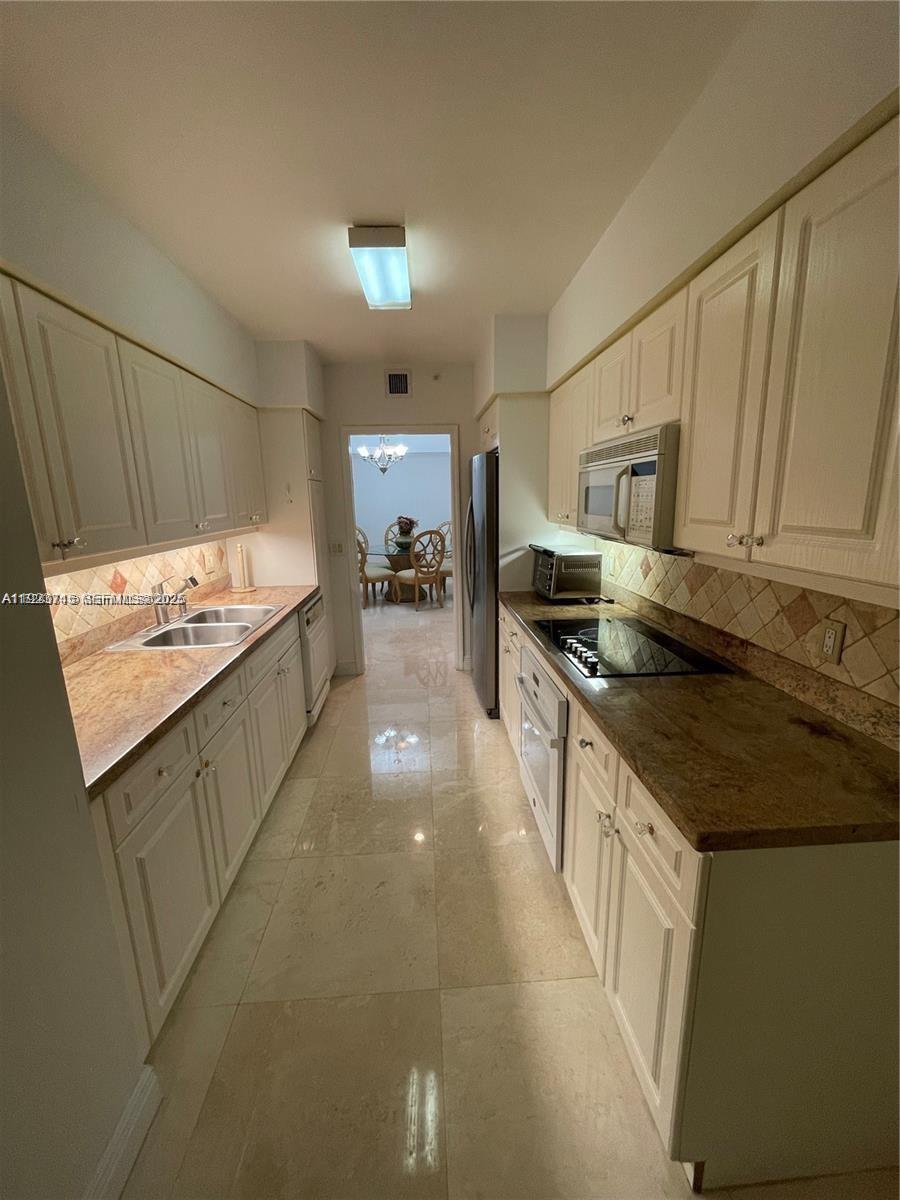 OCEANIA IV CONDO - Residential
