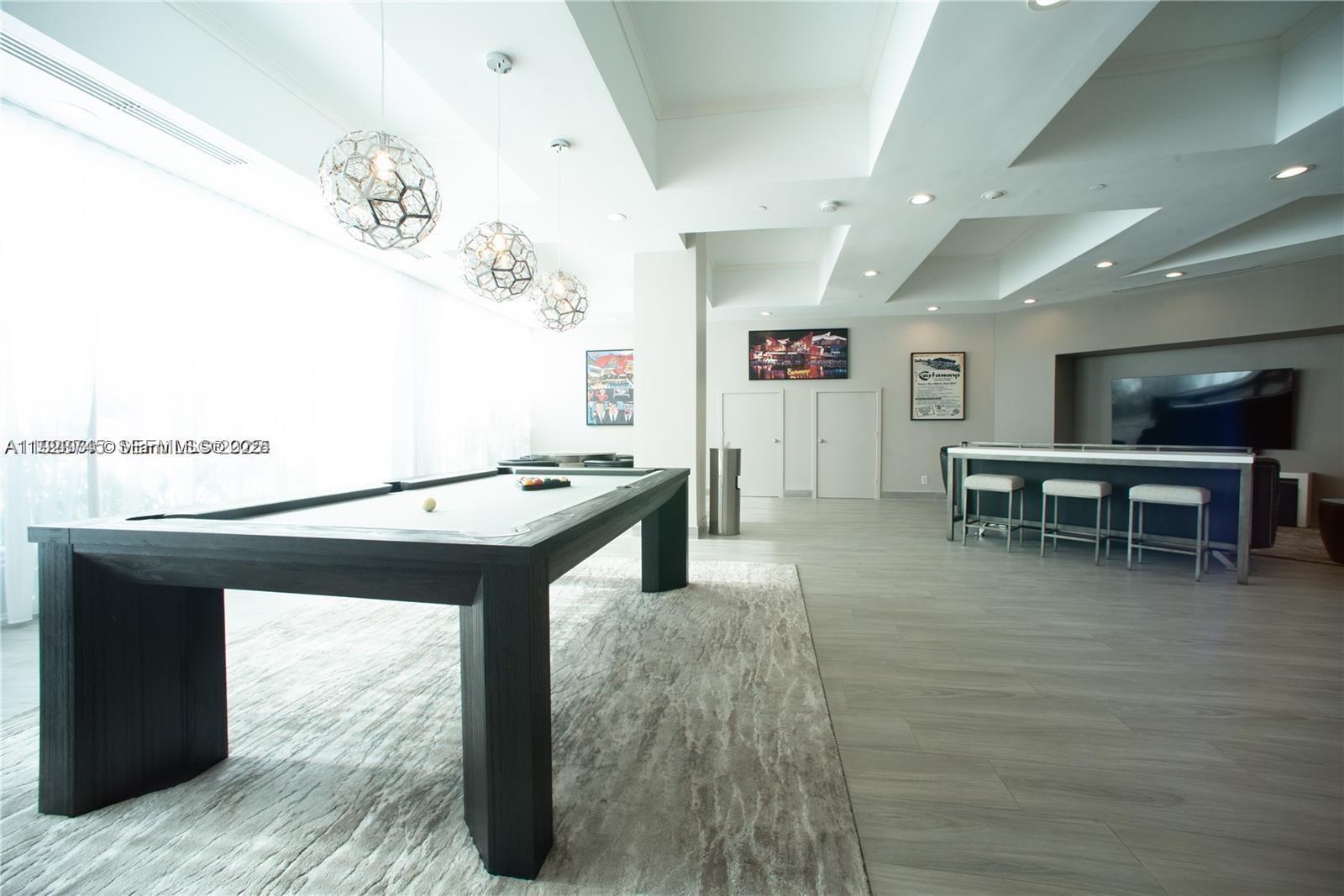 OCEANIA IV CONDO - Residential
