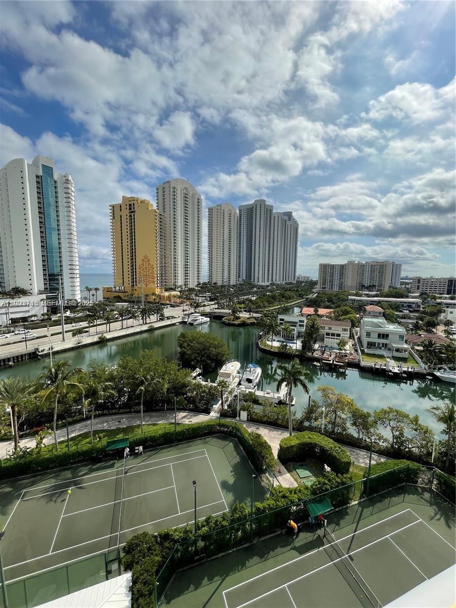 OCEANIA IV CONDO - Residential