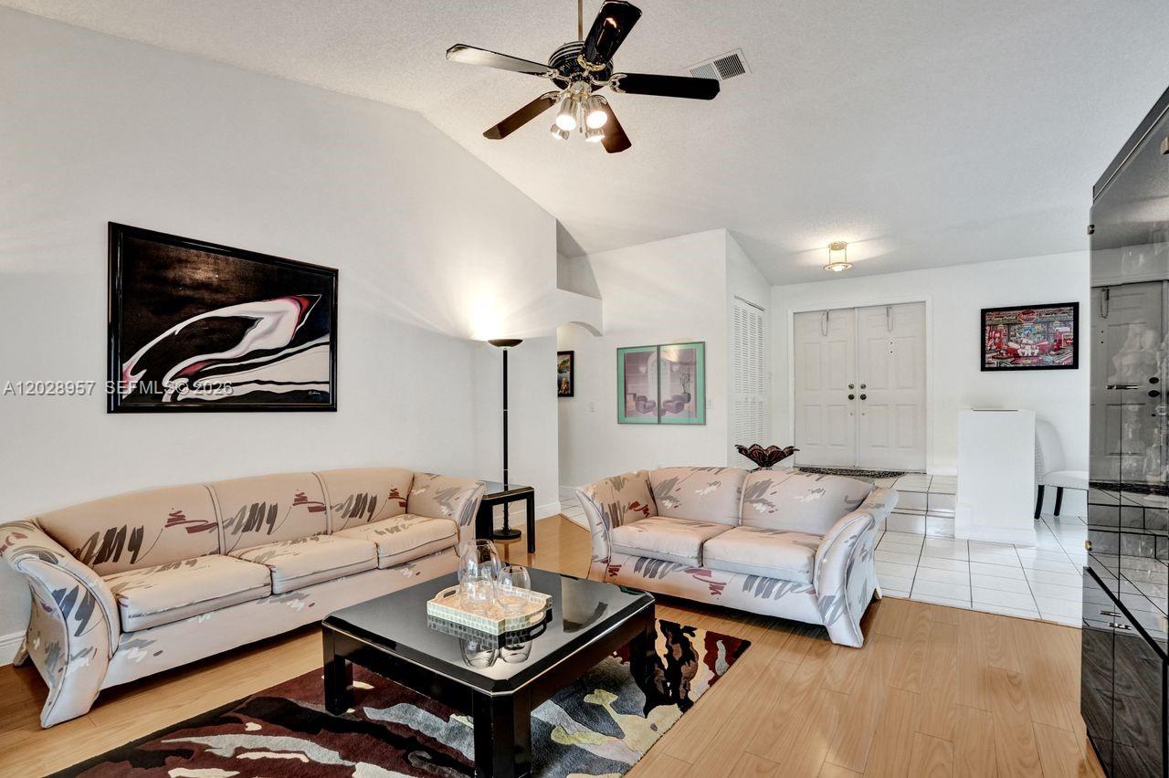 SAVANNAH PLAT 1 - Residential