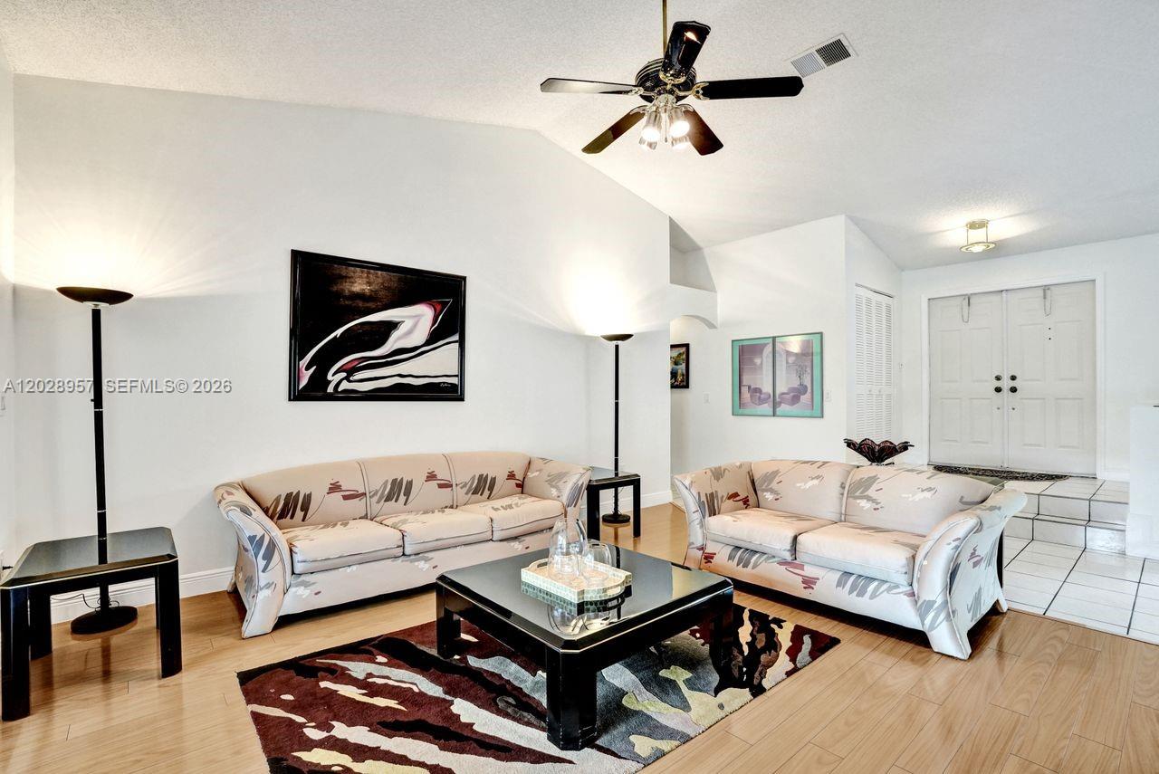 SAVANNAH PLAT 1 - Residential